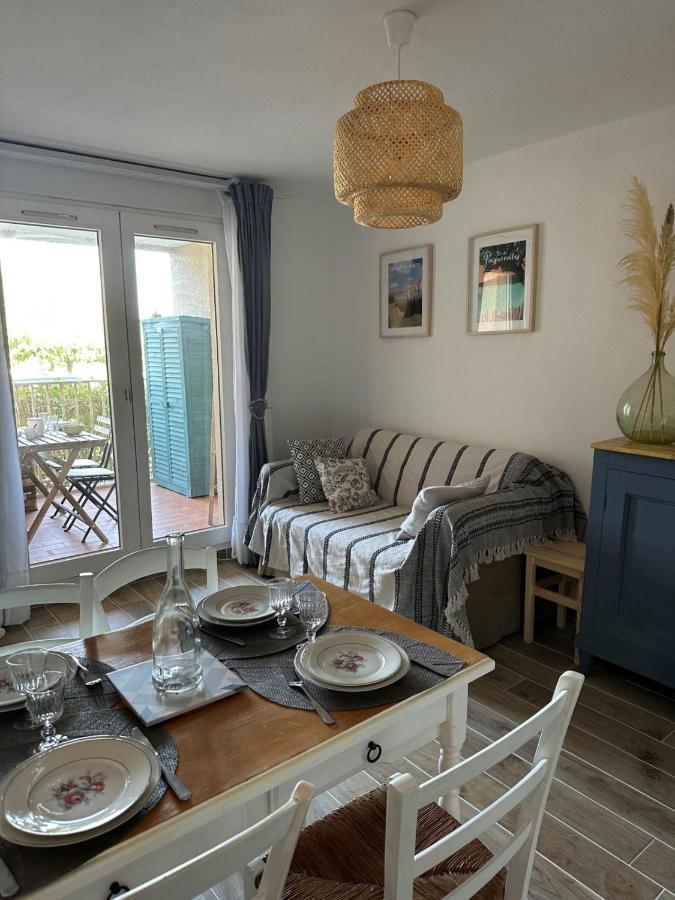 Very Cosy Apartment At 200 M From The Beaches La Londe-les-Maures Bagian luar foto