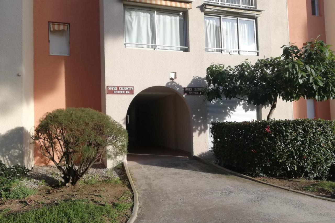 Very Cosy Apartment At 200 M From The Beaches La Londe-les-Maures Bagian luar foto